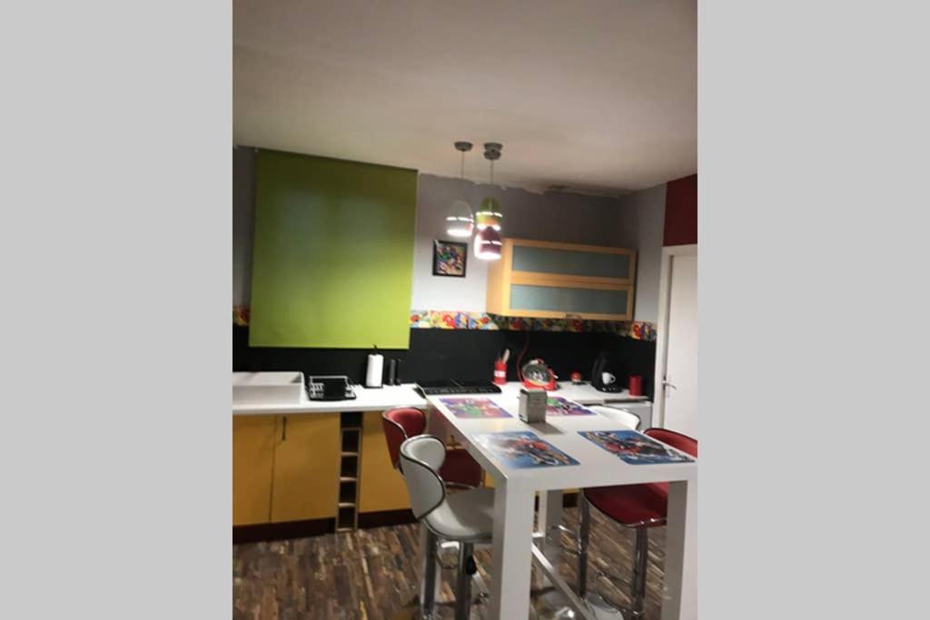 Appartement Style Pop Art Avec Garage Centre Historique Μπεζιέ Εξωτερικό φωτογραφία