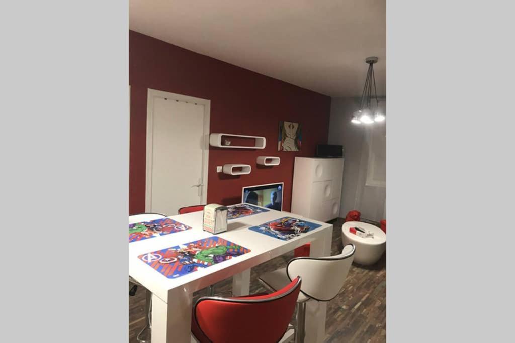 Appartement Style Pop Art Avec Garage Centre Historique Μπεζιέ Εξωτερικό φωτογραφία