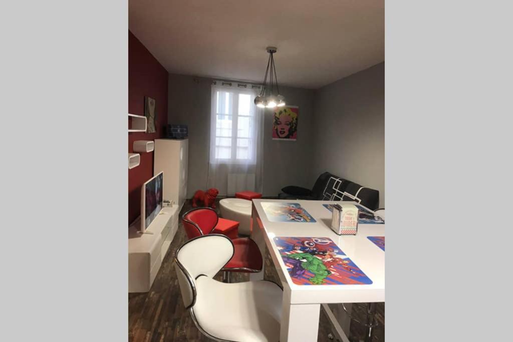 Appartement Style Pop Art Avec Garage Centre Historique Μπεζιέ Εξωτερικό φωτογραφία