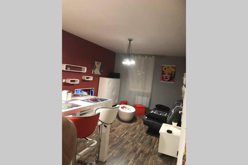 Appartement Style Pop Art Avec Garage Centre Historique Μπεζιέ Εξωτερικό φωτογραφία